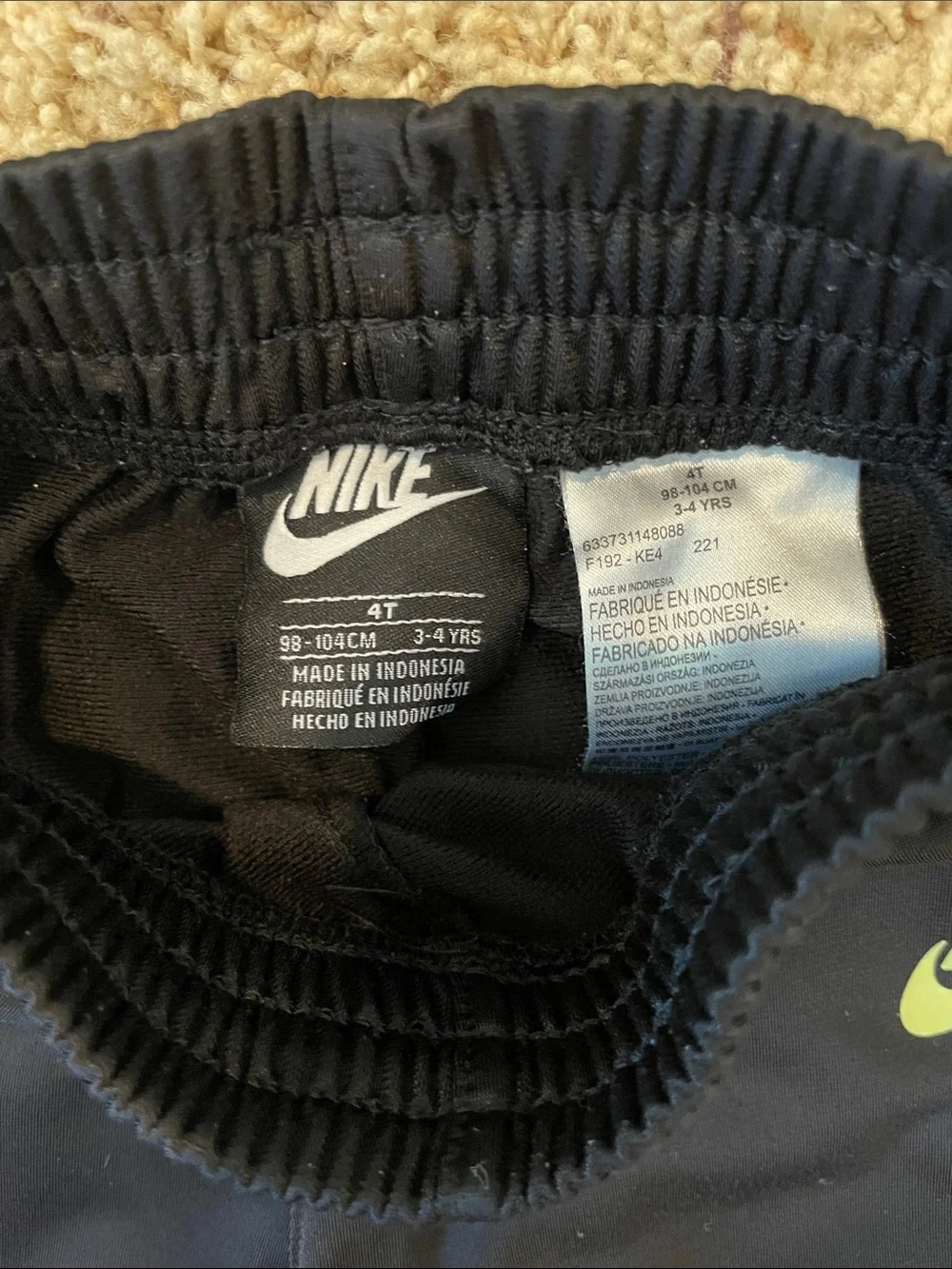 Nike Black & Neon Yellow Kids Track Jacket with Matching Joggers - 4T - Picture 4 of 5